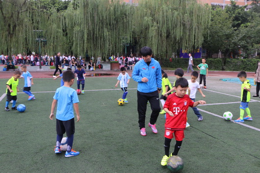 aha鏁欑粌,aha瓒崇悆