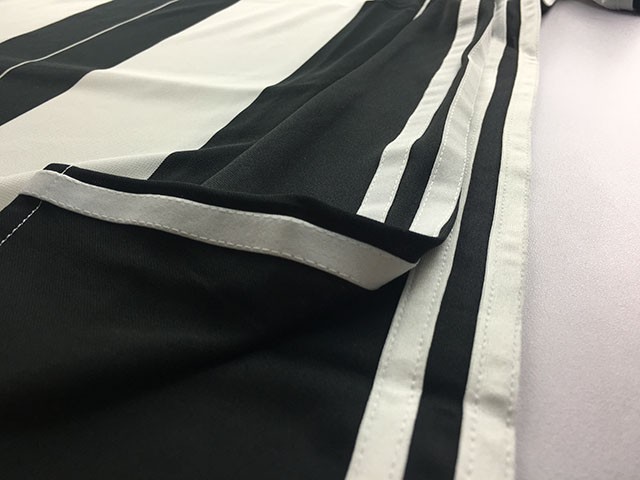 阿迪达斯尤文图斯球衣,阿迪达斯尤文蓝色