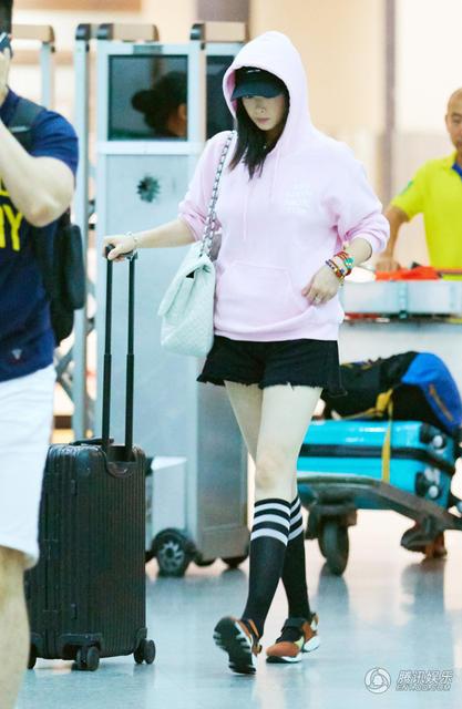 娄艺潇变装视频完整版2018,变装秀娄艺潇