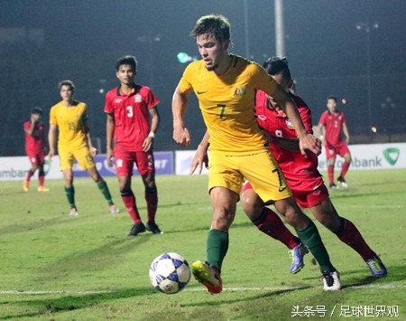 国足4比0胜泰国足球比赛,泰国国足延续最强阵型