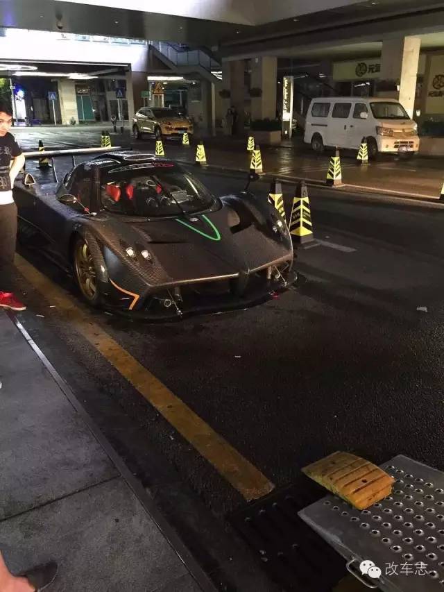 全球唯一上牌的帕加尼ZondaR惊现广东，价值4000万