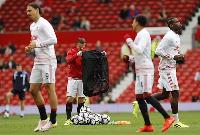 鲁尼算不算顶级球员,本赛季的鲁尼有多脏