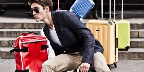 rimowa行李箱怎么挑,rimowa行李箱值得买吗