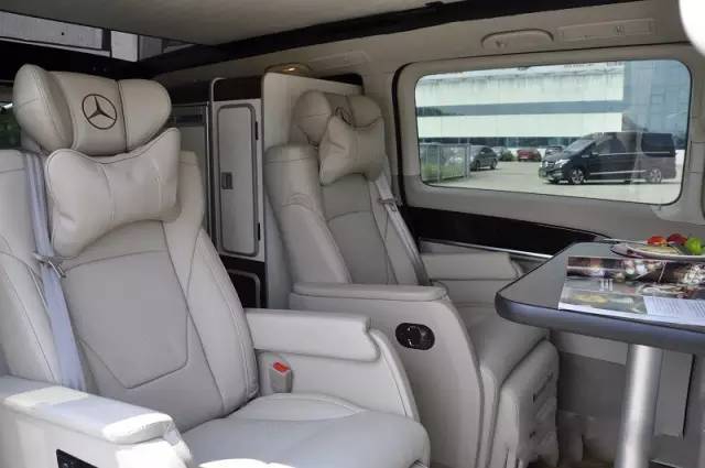 10月RA，中欧奔驰维莱德商旅版、大众T6麦坦威商旅版登陆