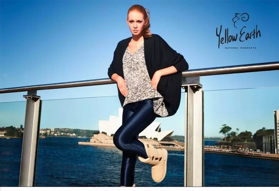 适合小个子冬天穿的雪地靴,腿短穿马丁靴还是雪地靴