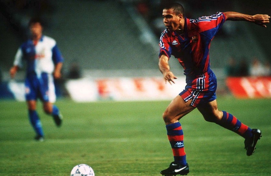 金色王朝罗纳尔多,76黄金一代罗纳尔多