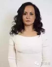 爱笑的女孩只有法令纹,果然爱笑的女孩法令纹很重了