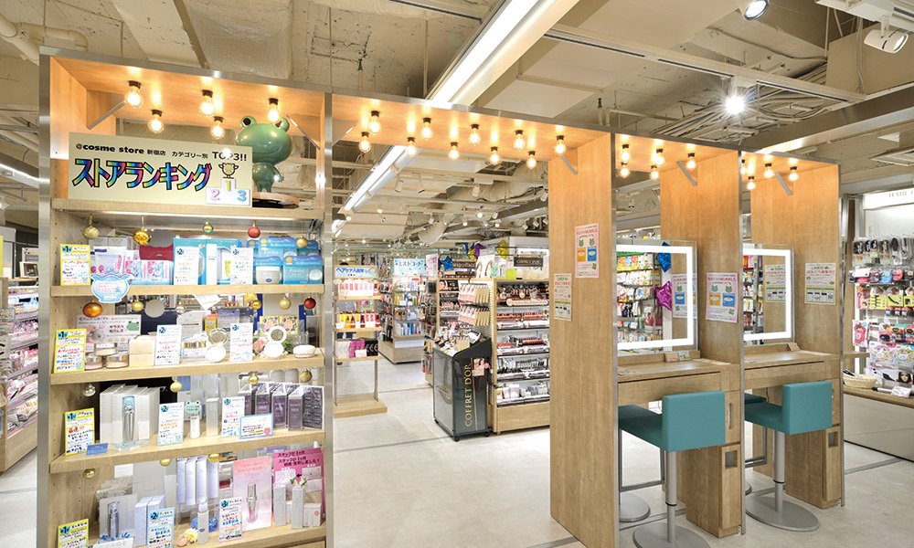 中国人来了，日本药妆店超忙的|CBNweekly