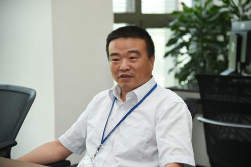 访成都飞机设计研究所副总师严涛：人生当恋一片天