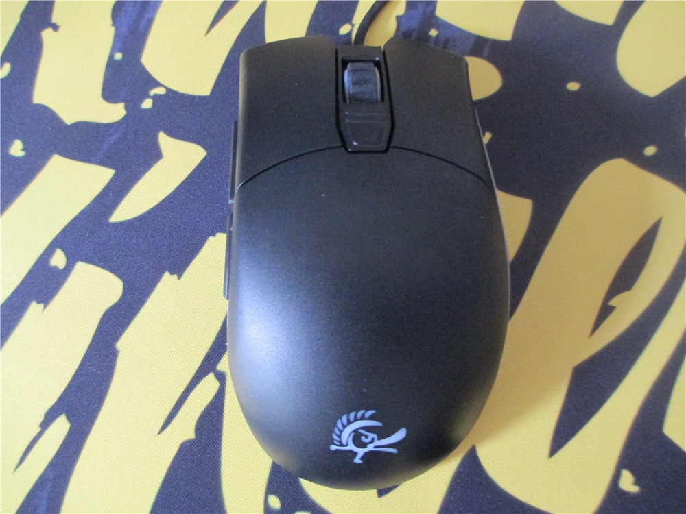 烧友评测剑指FPS市场，Ducky魔力能否再现？魔力鸭SECRETM游戏鼠标评测