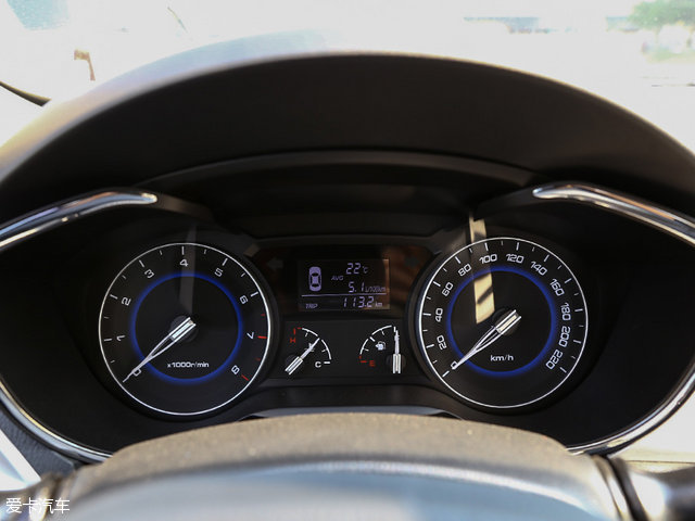 长安悦翔v7的油耗,长安悦翔v72016款1.0t