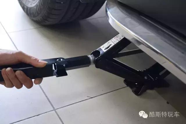 福特锐界更换什么轮胎好,福特锐界的换轮胎教程