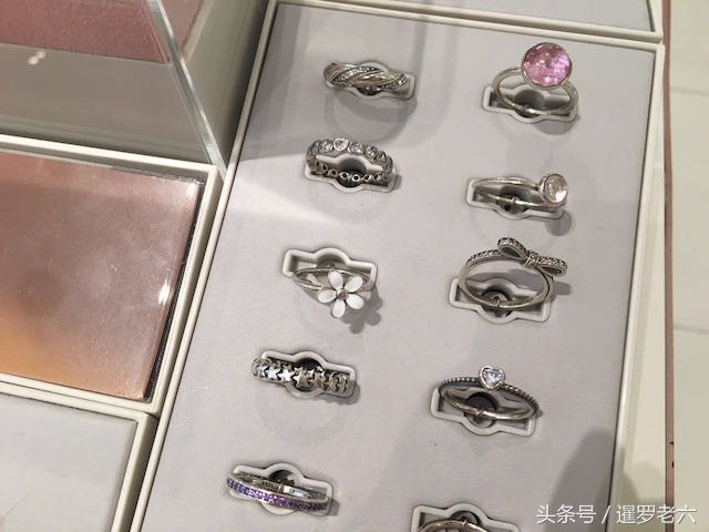 曼谷珠宝免税购物中心,泰国曼谷哪里商场买珠宝有保障