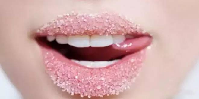 如何逆袭迷人薄唇,暗唇转色教程