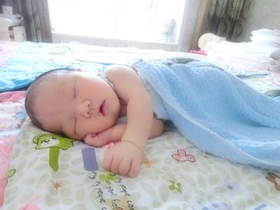 我的剖腹全记录：让孩子呛了羊水，都是我执着顺产的错