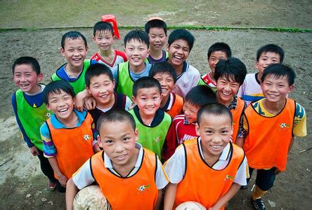 国足1-5惨败泰国视频集锦,国足负于韩国数据对比