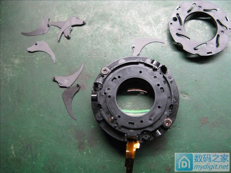 佳能55-250stm更换光圈排线,佳能75-300拆修