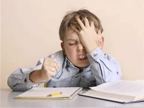 孩子不爱学习时，不要着急骂他