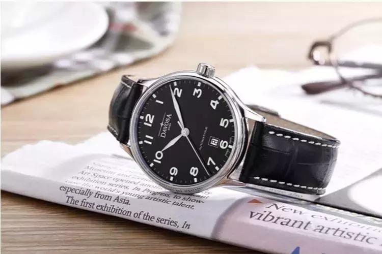 潜水表钢带还是橡胶表带,3000-5000元手表推荐瑞士腕表