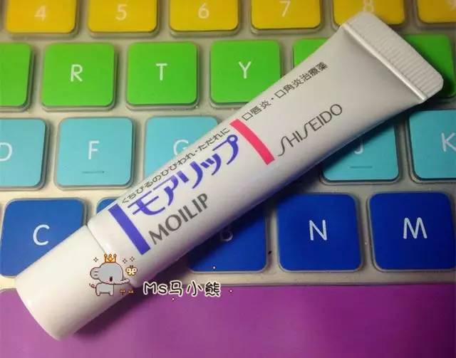 润唇又带颜色的唇膏,什么牌子的唇膏润唇最好