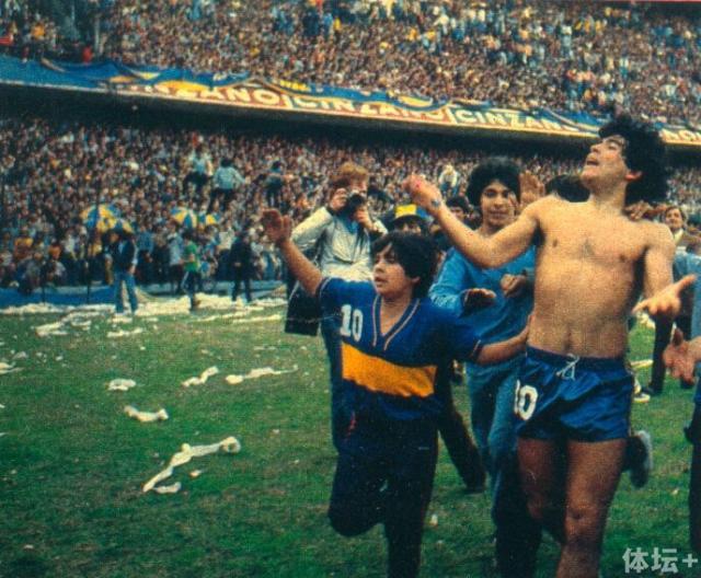 一代球王马拉多纳经典语录,马拉多纳经典梅西时刻