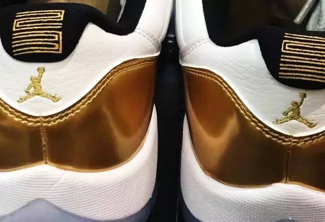 看上去很有钱的鞋子,看起来有钱又干净白色鞋