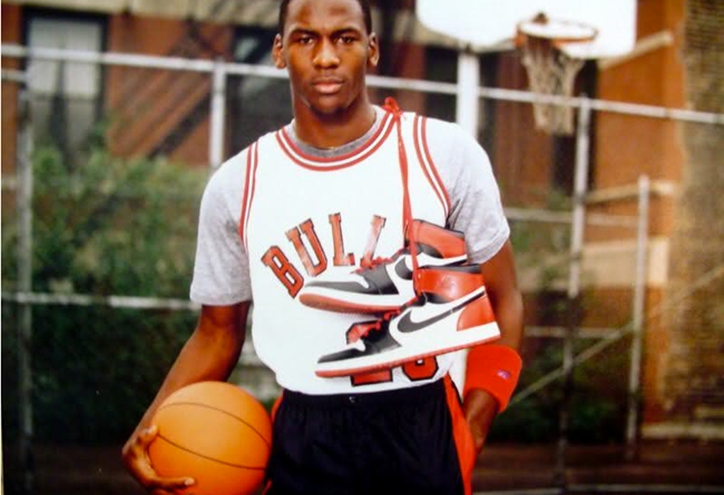 yeezy750还会降价吗,yeezy750偏大还是偏小