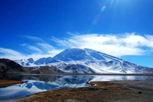 看头条后天就能从克拉玛依坐火车到喀什啦！