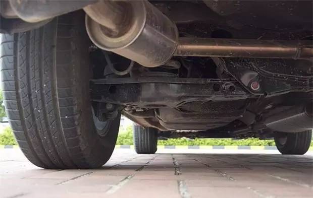 试驾比亚迪宋盖世版,比亚迪宋豪华六座评测