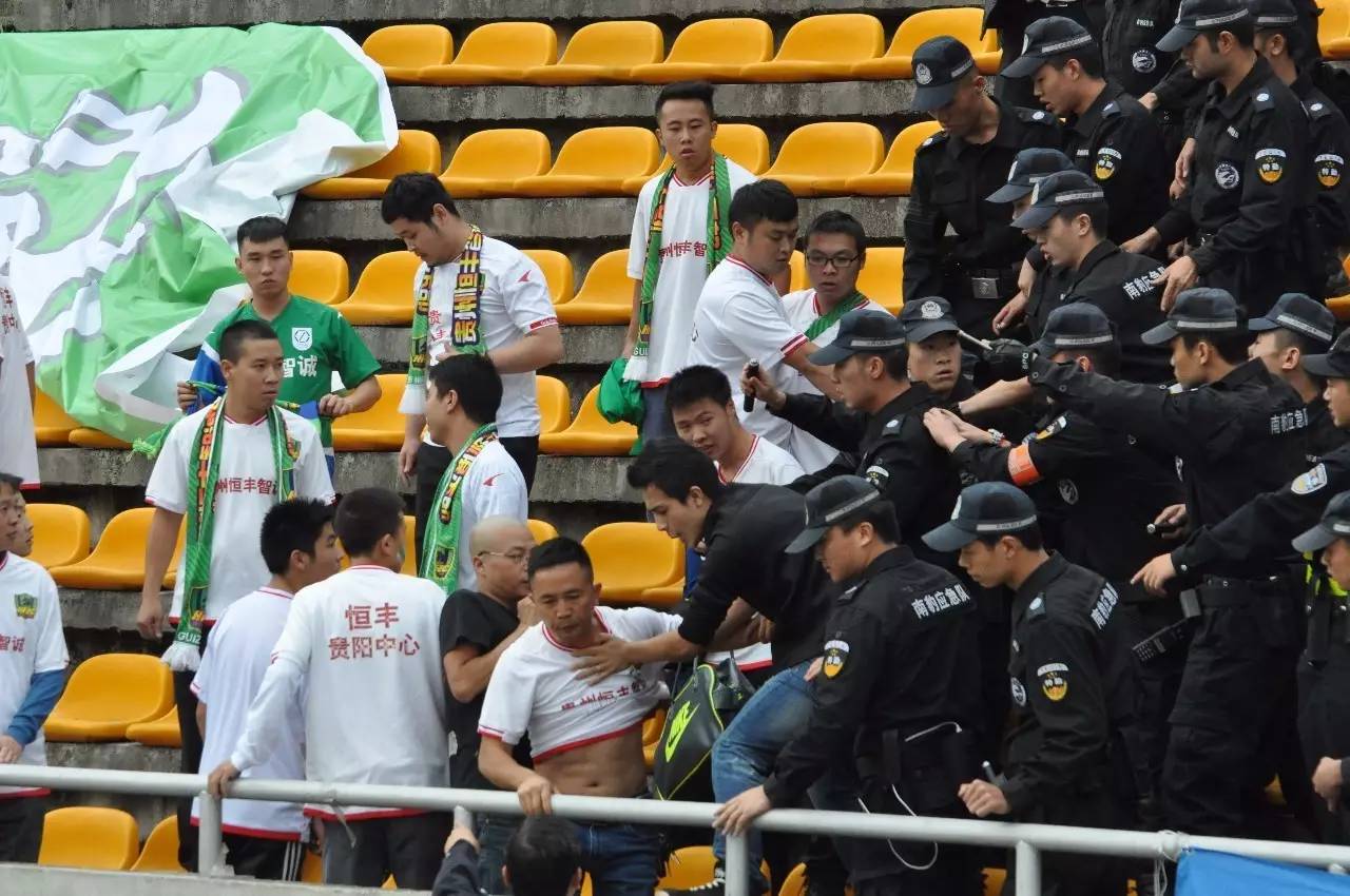 先胖不胖后胖压塌炕,热烈庆祝天津权健足球队冲超成功