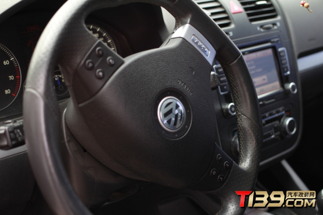 速腾冠军音响改装,大众速腾黑武士改装