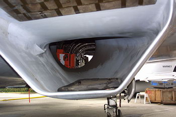 飞机进气道的发展和演变,隐身轰炸机设计图