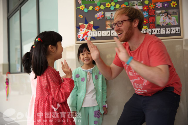 文清小学为低段小伢儿量身打造“快乐学园”