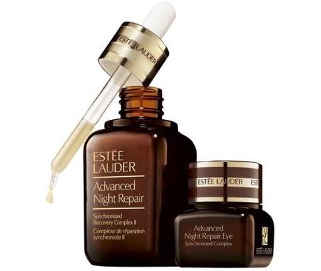 瞅瞅，你喜爱的化妆品在里面吗？