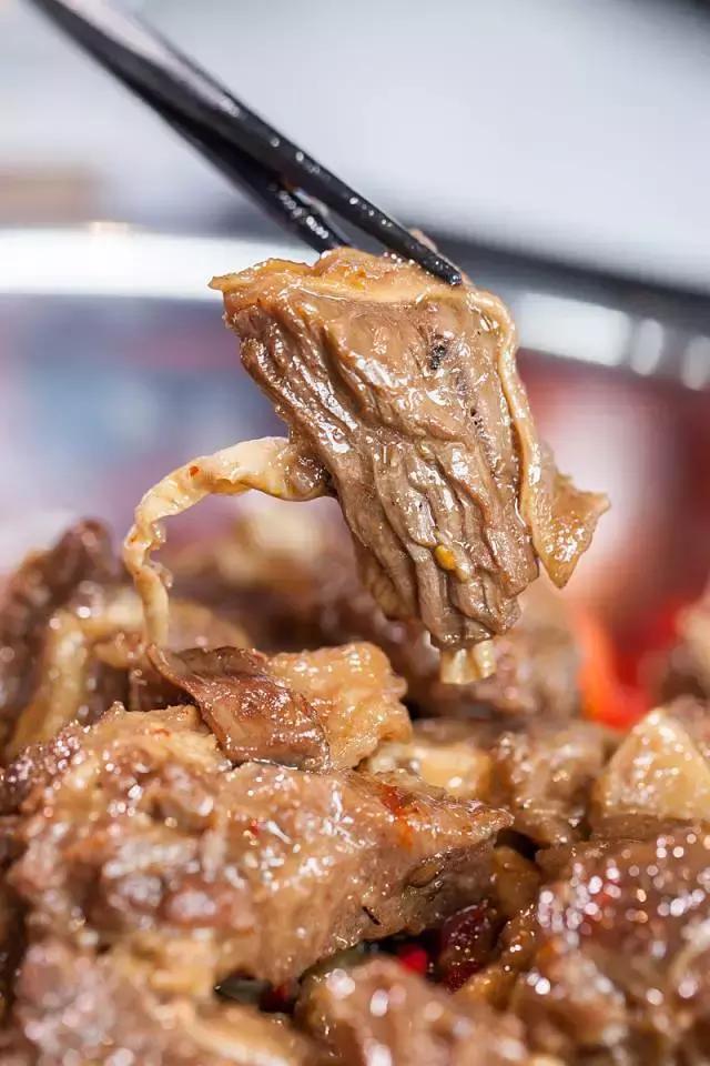 老板壕打5.8折，​全年无休摄魂小龙虾，逼爆头我都要吃到Ta