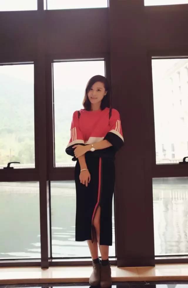 姐妹亲子装怎么拍,亲子装的闺蜜照