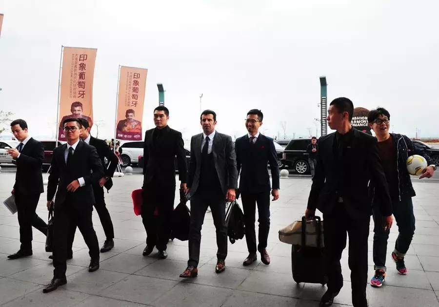 菲戈是踢什么位置的,菲戈最近