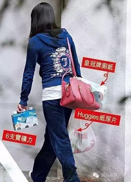 坐拥百亿身家,路边买20元童装,这对豪门夫妇最让人心旷神怡