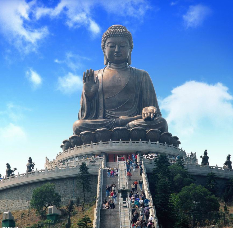 十三尊巨佛是什么,中国的十三尊巨佛