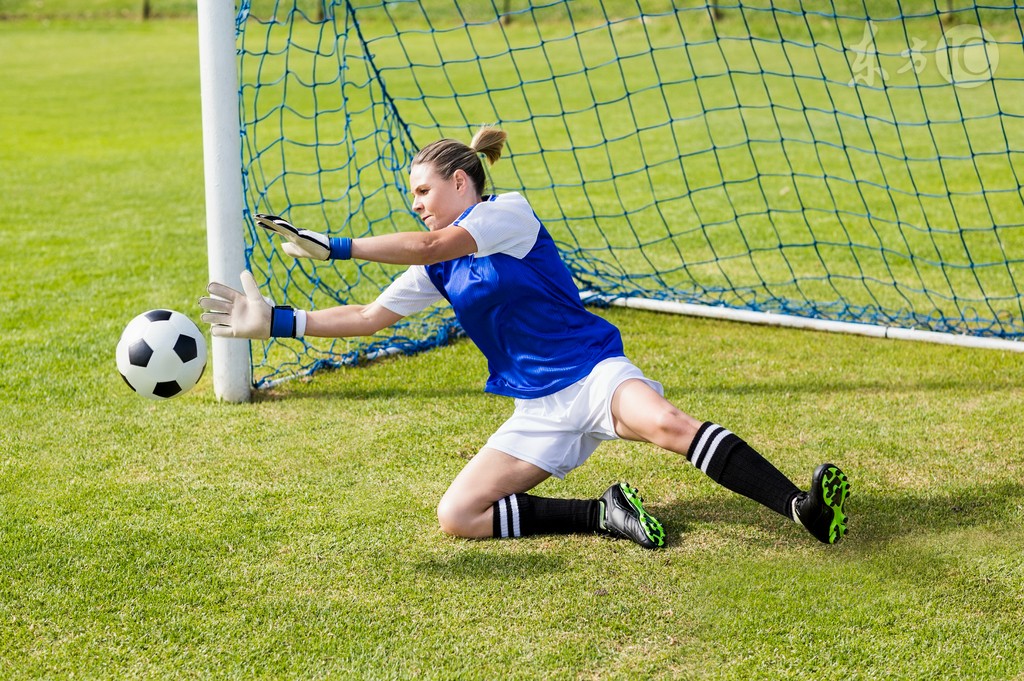 小说：天才少年通过一个三分球，比分直接拉到三十分，对面崩溃了