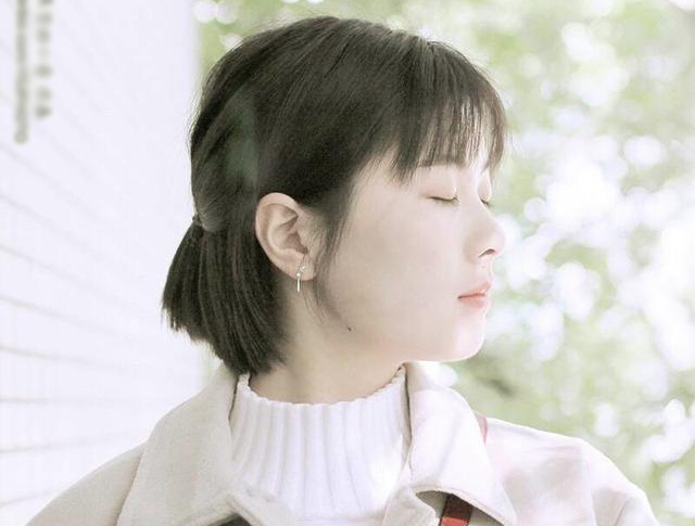 主持人开口就问一个尖锐的问题,主持人问问题小说