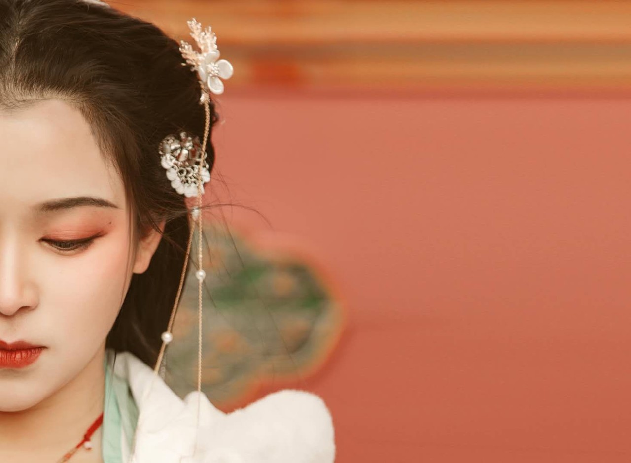 小说穿越之我在古代挣钱的日子,穿越到古代自己赚钱小说