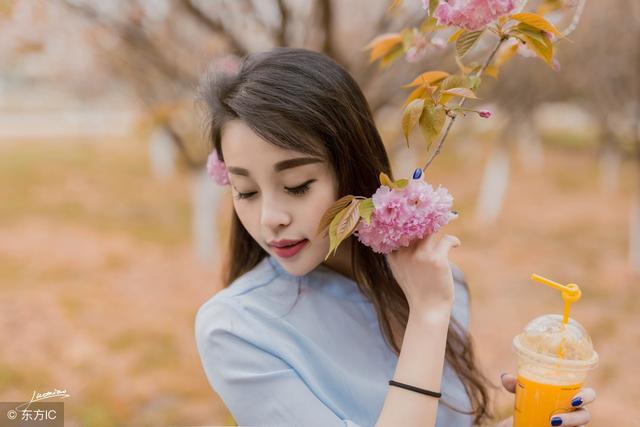 小说：她十九岁生日，男友放下高冷，穿着维尼熊玩偶服帮她庆祝