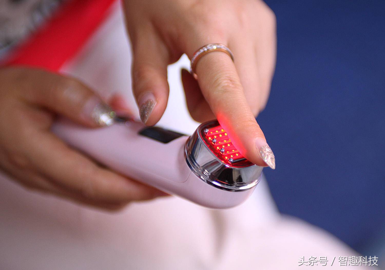 须眉射频仪美颜仪,须眉射频抗皱美颜仪