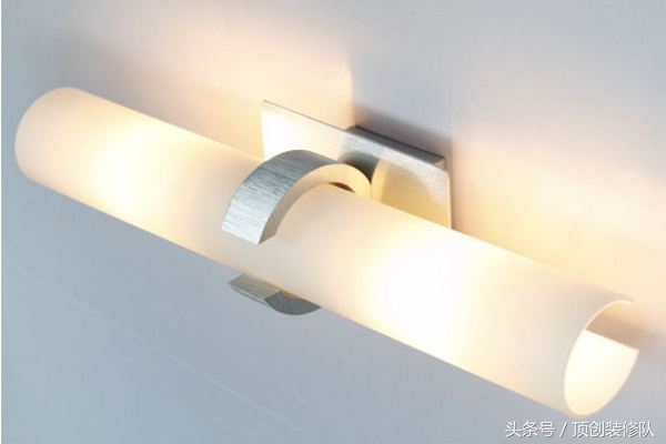 镜前灯怎么安装效果最好卫生间,卫生间镜前灯管拆卸及安装