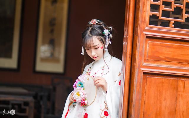 小说：弟弟跟堂兄弟争上私塾名额，弟弟光荣胜出，亲戚却大喊作弊