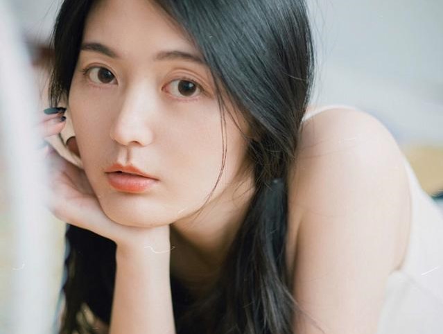 小说：手机：想翻身吗？想致富吗？点开它，我告诉你怎么发财