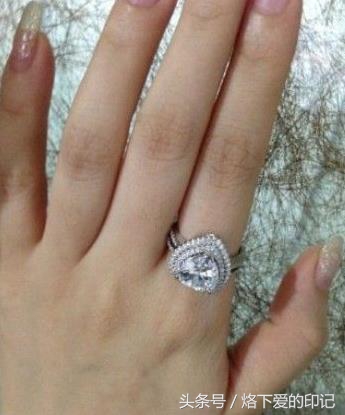 向佐求婚郭碧婷多少克拉的钻戒,向佐求婚郭碧婷钻戒多少钱