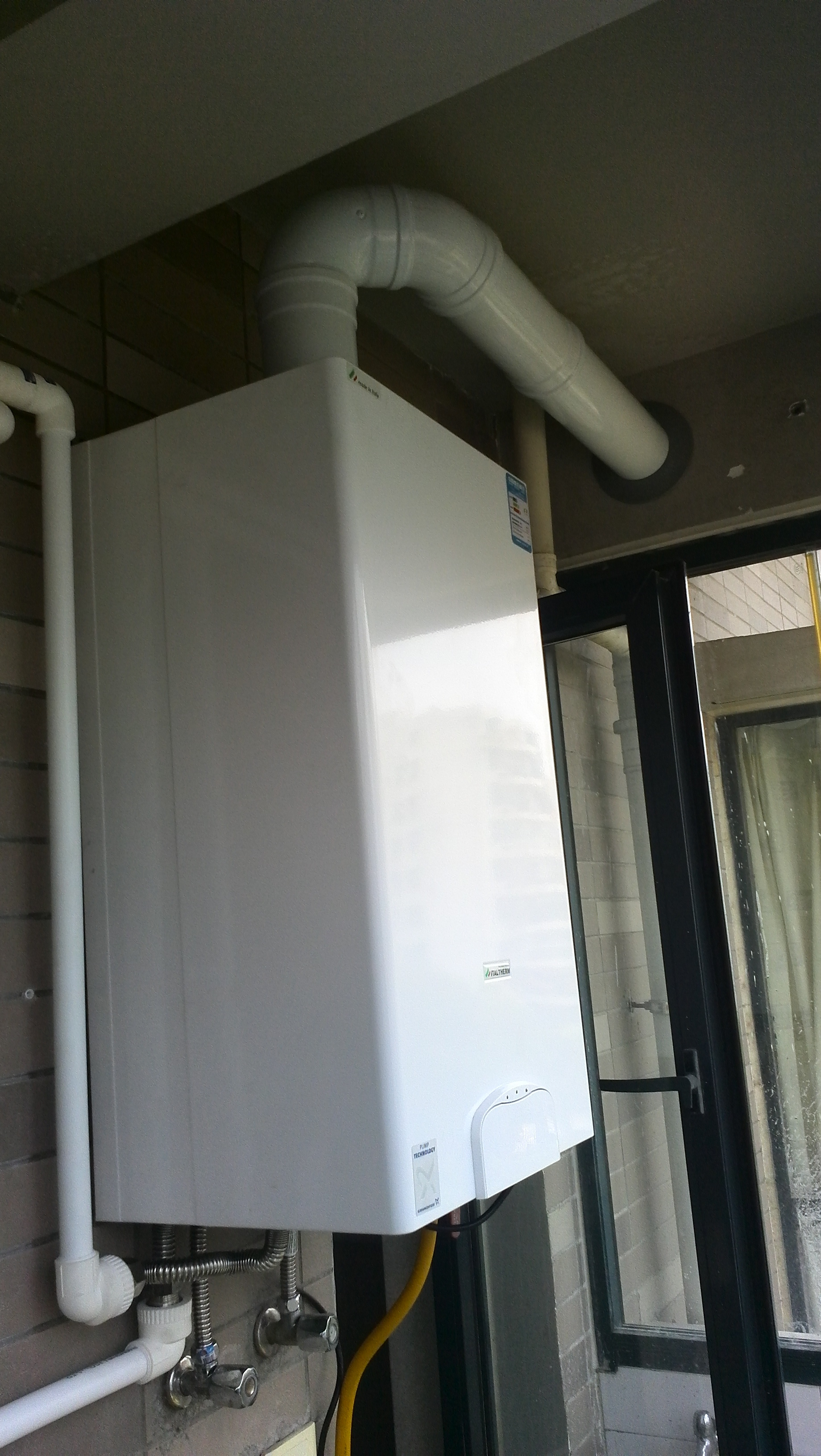 不供暖的时候地热阀用关吗,不供暖了暖气片关掉还是开着