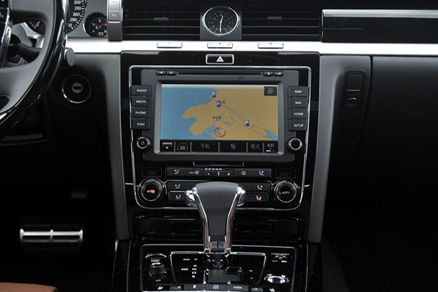 大众辉腾低调豪车,大众辉腾3.0一年养车费用